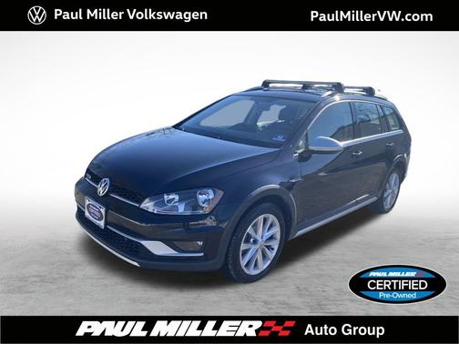 2017 Volkswagen Golf Alltrack TSI S