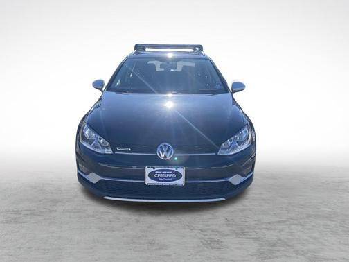 2017 Volkswagen Golf Alltrack TSI S