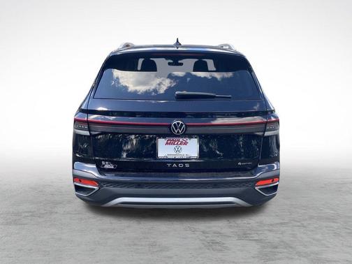 2025 Volkswagen Taos 1.5T SEL