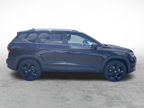 2025 Volkswagen Taos 1.5T SEL