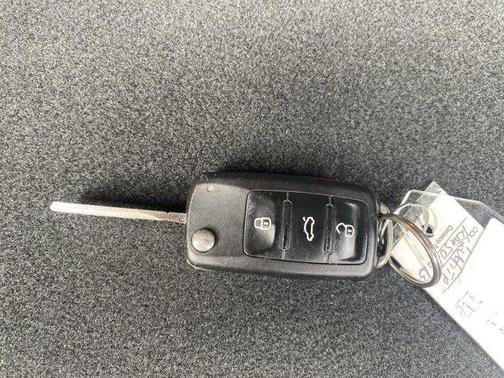 2019 Volkswagen Beetle 2.0T S