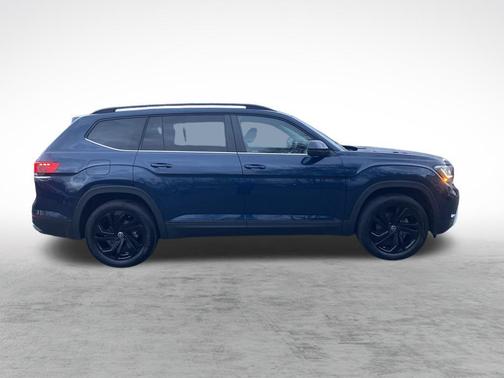2022 Volkswagen Atlas 2.0T SE w/Technology 4MOTION