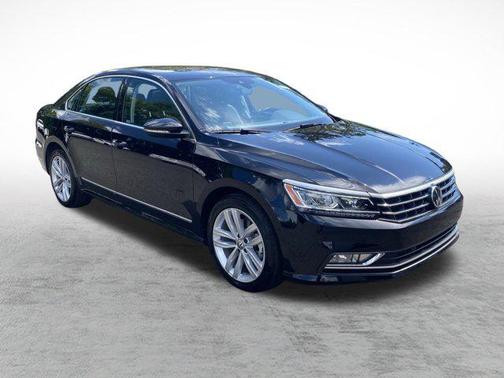2018 Volkswagen Passat 2.0T SEL Premium