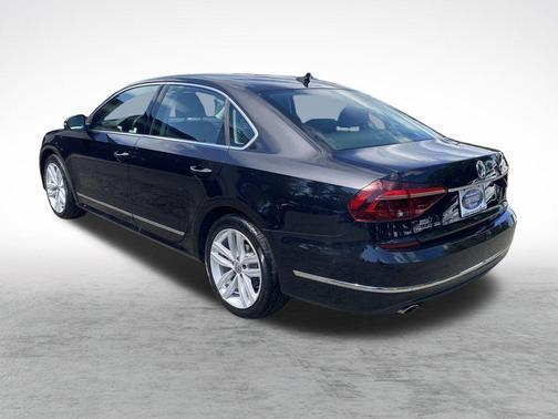 2018 Volkswagen Passat 2.0T SEL Premium