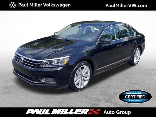 2018 Volkswagen Passat 2.0T SEL Premium