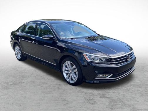 2018 Volkswagen Passat 2.0T SEL Premium
