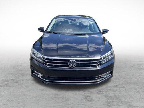 2018 Volkswagen Passat 2.0T SEL Premium