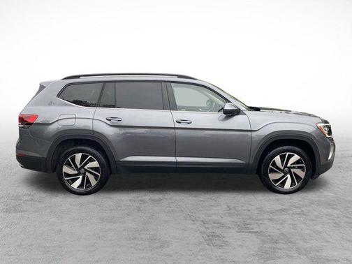 2024 Volkswagen Atlas 2.0T SE w/Technology 4MOTION