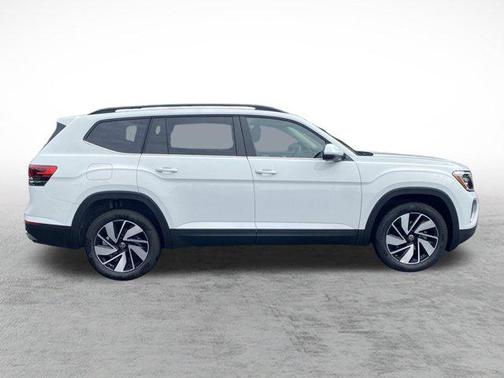 2025 Volkswagen Atlas 2.0T SE w/Technology 4MOTION
