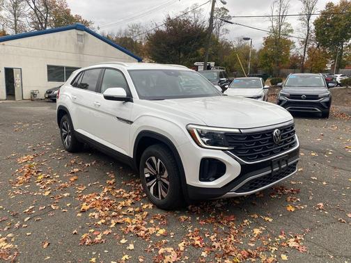 2026 Volkswagen Atlas Cross Sport 2.0T SE