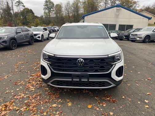 2026 Volkswagen Atlas Cross Sport 2.0T SE