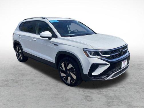 2024 Volkswagen Taos 1.5T SEL