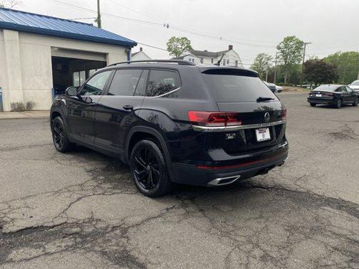 2022 Volkswagen Atlas 3.6L SE w/Technology
