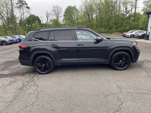2022 Volkswagen Atlas 3.6L SE w/Technology