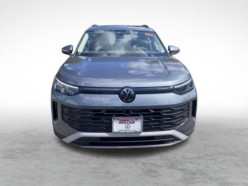 2025 Volkswagen Tiguan 2.0T SE 4MOTION