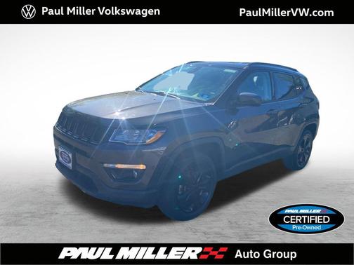 Granite Crystal Metallic Clearcoat 2018 Jeep Compass Latitude