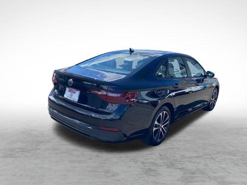 Deep Black 2023 Volkswagen Jetta 1.5T Sport