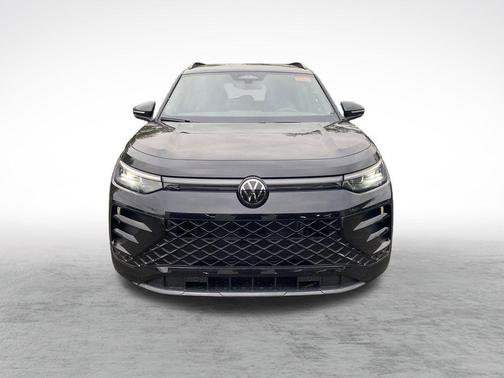 2025 Volkswagen Tiguan 2.0T SE R-Line Black 4MOTION