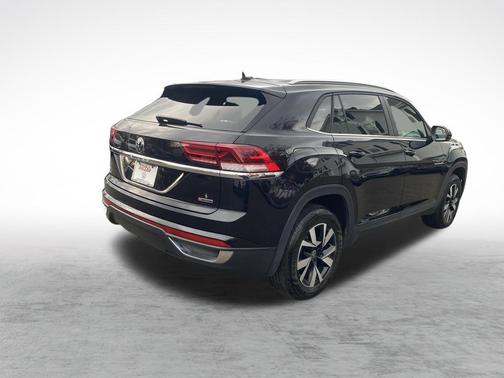 2022 Volkswagen Atlas Cross Sport 2.0T SE