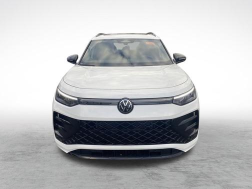 2025 Volkswagen Tiguan 2.0T SE R-Line Black 4MOTION