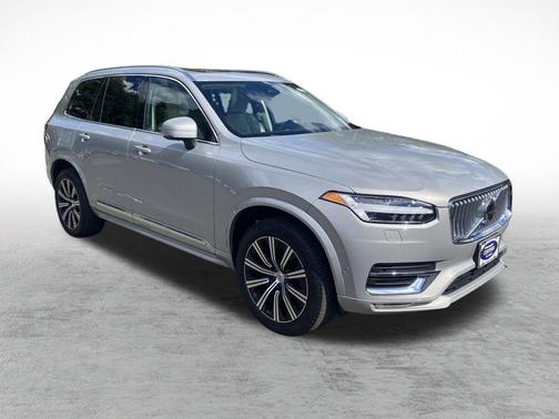 2023 Volvo XC90 B6 Plus 6-Seater
