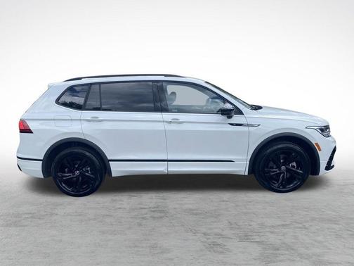 2024 Volkswagen Tiguan 2.0T SE R-Line Black 4MOTION