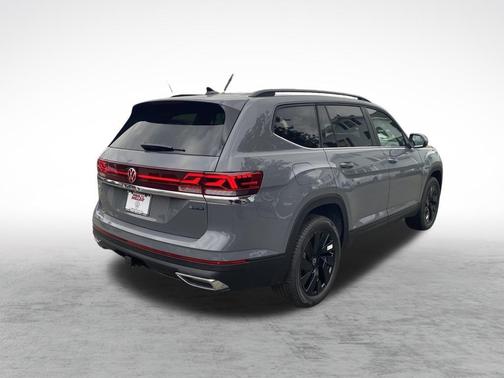 2026 Volkswagen Atlas 2.0T SE w/Technology 4MOTION