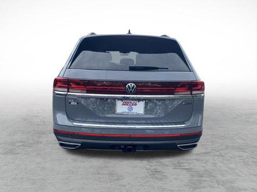 2025 Volkswagen Atlas 2.0T SE w/Technology 4MOTION