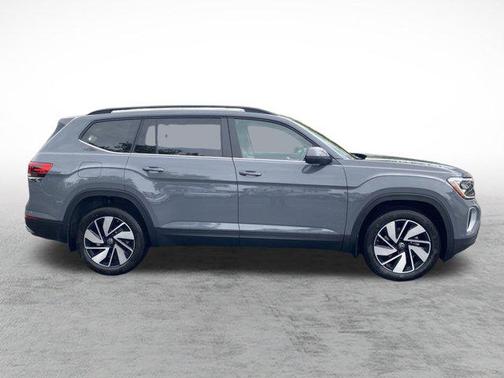 2025 Volkswagen Atlas 2.0T SE w/Technology 4MOTION
