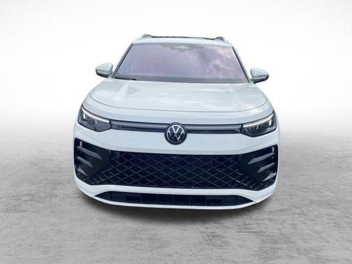 2025 Volkswagen Tiguan 2.0T SEL R-Line 4MOTION