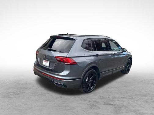 2023 Volkswagen Tiguan 2.0T SE R-Line Black 4MOTION