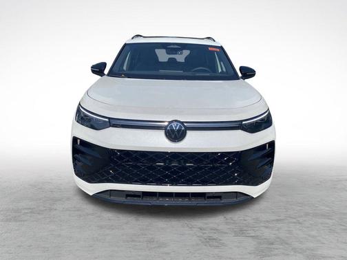 2025 Volkswagen Tiguan 2.0T SE R-Line Black 4MOTION