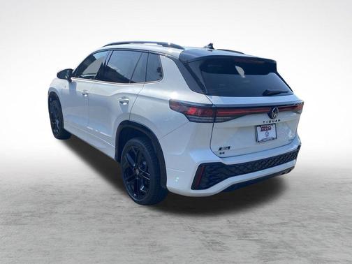 2025 Volkswagen Tiguan 2.0T SE R-Line Black 4MOTION