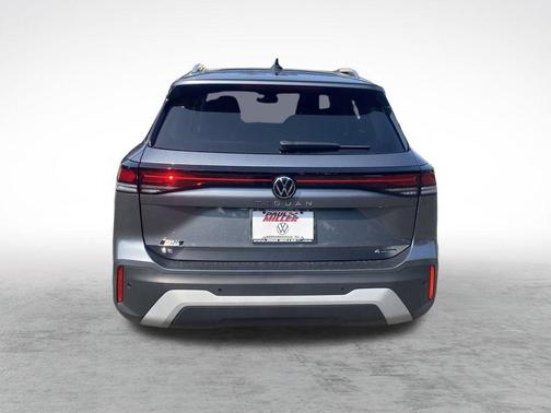 2025 Volkswagen Tiguan 2.0T SE 4MOTION