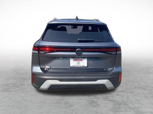 2025 Volkswagen Tiguan 2.0T SE 4MOTION