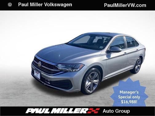Silver Metallic 2023 Volkswagen Jetta 1.5T SE