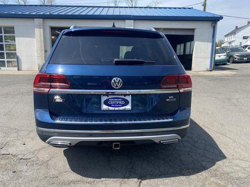 2018 Volkswagen Atlas 3.6L SEL Premium