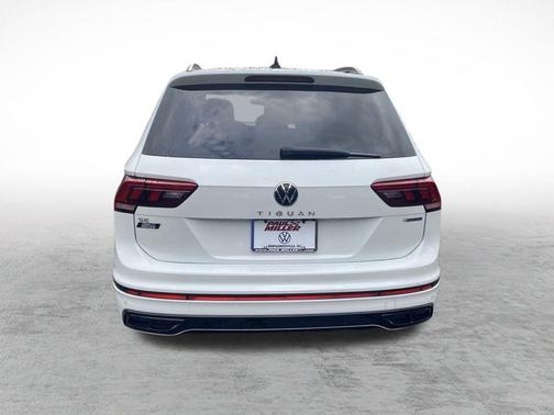 2023 Volkswagen Tiguan 2.0T SE R-Line Black 4MOTION