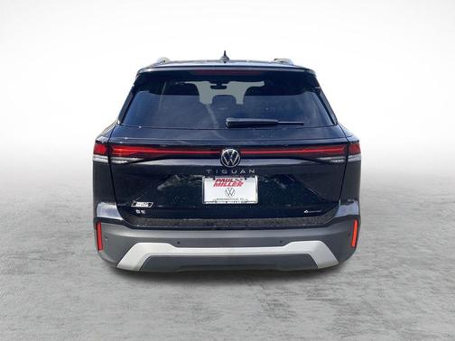 2025 Volkswagen Tiguan 2.0T SE 4MOTION