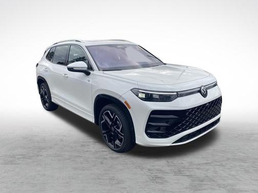 2025 Volkswagen Tiguan 2.0T SEL R-Line 4MOTION