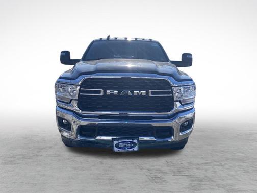 2023 RAM 3500 Big Horn Crew Cab 4x4 6'4' Box