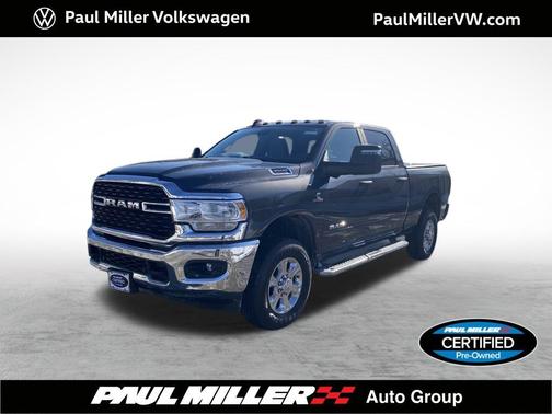 2023 RAM 3500 Big Horn Crew Cab 4x4 6'4' Box