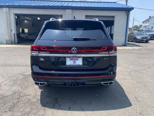 2025 Volkswagen Atlas 2.0T SEL Premium R-Line 4MOTION