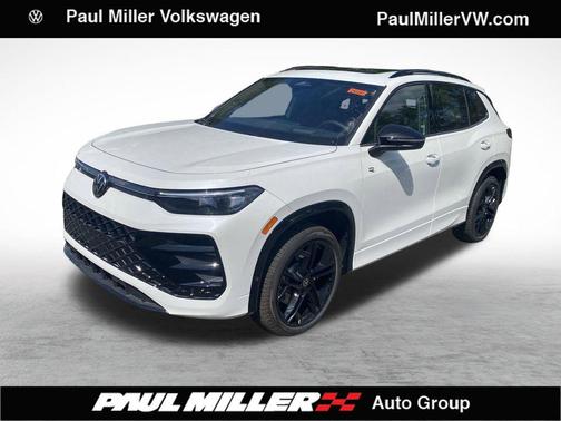 2025 Volkswagen Tiguan 2.0T SE R-Line Black 4MOTION