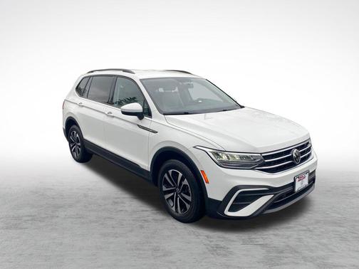 Pure White 2022 Volkswagen Tiguan 2.0T S 4MOTION
