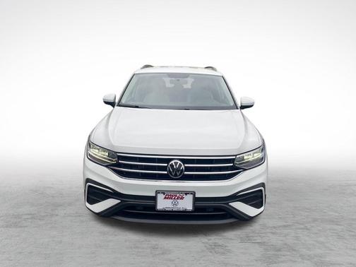 Pure White 2022 Volkswagen Tiguan 2.0T S 4MOTION