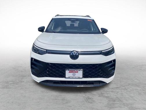 2025 Volkswagen Tiguan 2.0T SE R-Line Black 4MOTION