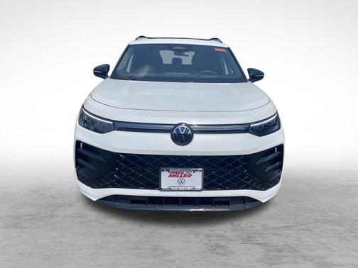2025 Volkswagen Tiguan 2.0T SE R-Line Black 4MOTION