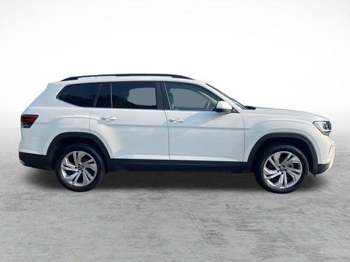 2022 Volkswagen Atlas 3.6L SE w/Technology