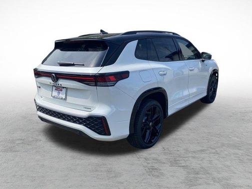 2025 Volkswagen Tiguan 2.0T SE R-Line Black 4MOTION